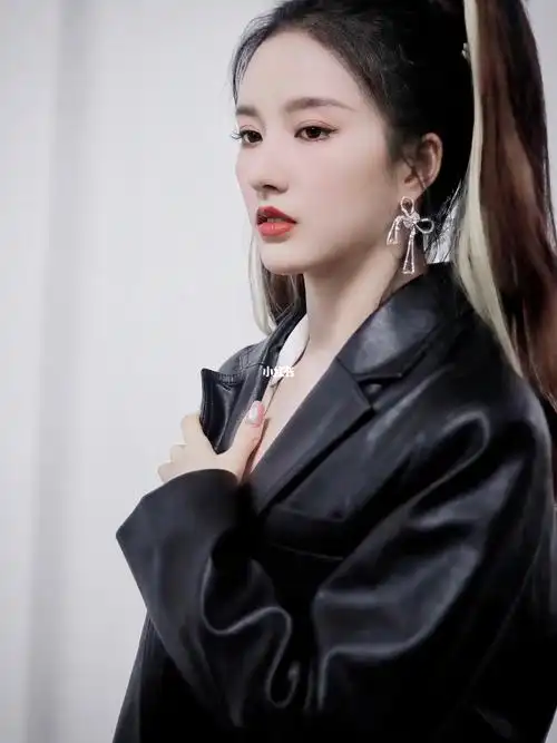 刘些宁双马尾也太9315了吧!