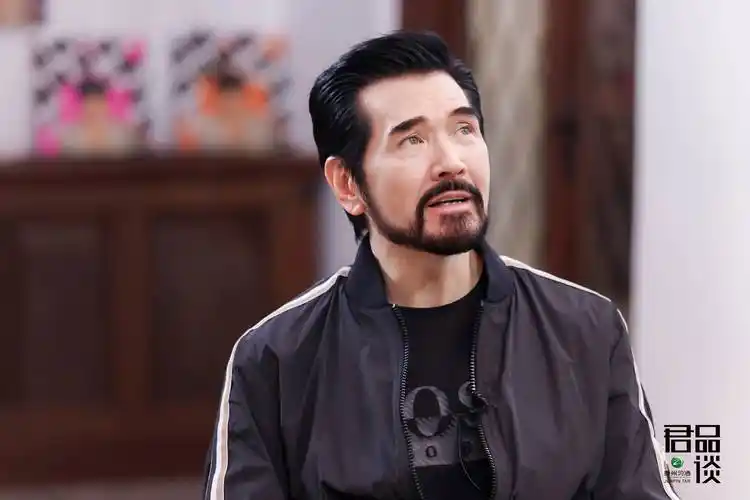 君品谈费翔此心安处是吾乡