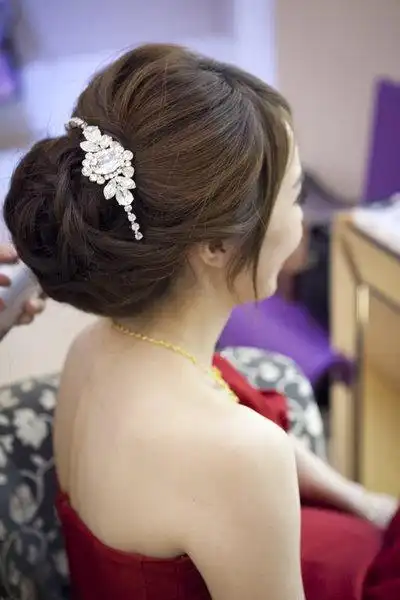 婚礼上妈妈的发型 婚宴妈妈头发造型