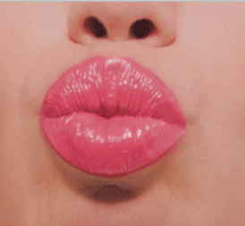 亲kissgif动图_动态图_表情包下载_soogif