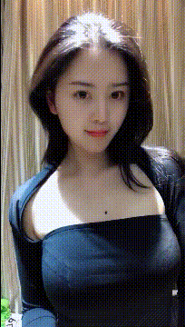 搞笑gif段子前排美女求围观