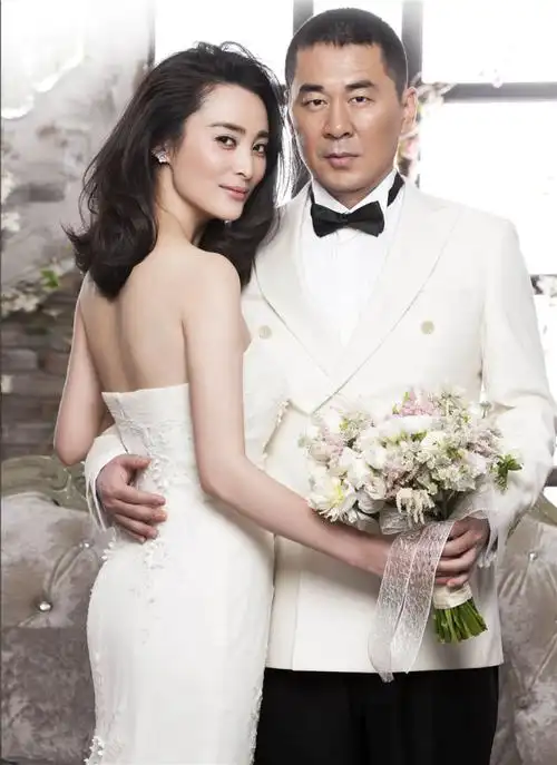 蒋勤勤推荐婚纱