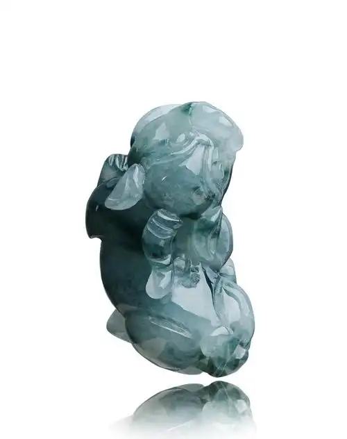 翡翠的前世今生:貔貅如何神奇招财?