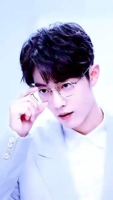 有一种神仙颜值叫肖战戴眼镜,最后一秒的眼镜杀,让我无法自拔