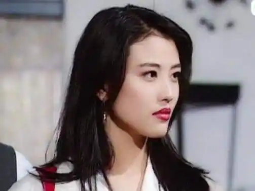 原创年轻时的周海媚到底有多美难怪当年的周芷若这么火