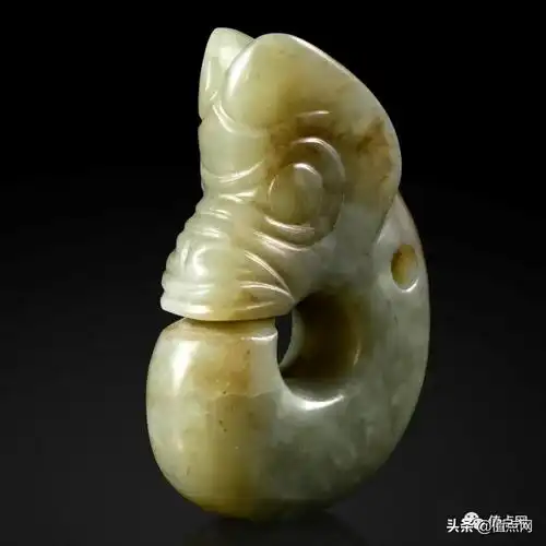 巴黎亚洲艺术拍卖周 | 红山文化玉猪龙高倍成交 第1张