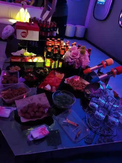 告别老旧点歌时代!全新智能ktv神器,让你成为掌控全场的k歌之王