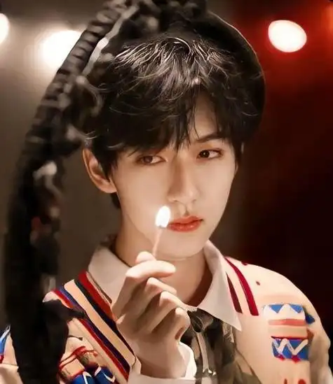 贺峻霖个人资料(贺峻霖个人资料应援色)_竞价网