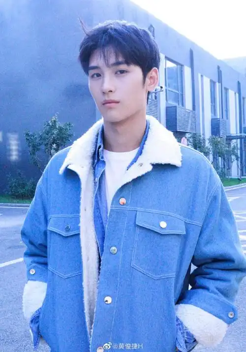 要一起去晒会太阳吗 来自黄俊捷h - 微博