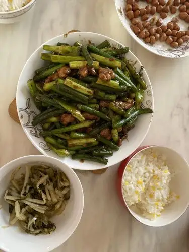 andrea2a1b做的蒜苔这样炒60能吃三碗饭超级下饭的家常菜