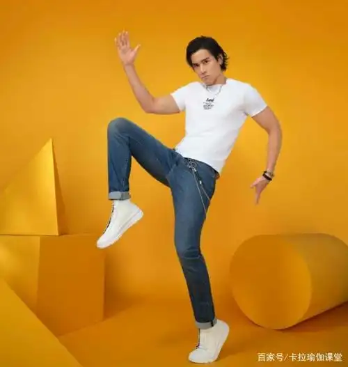 39岁彭于晏,那一身肌肉太赞了,如果你也想练同款,get5个动作