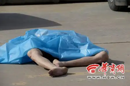 死者的尸体 >>>>点击查看高清组图