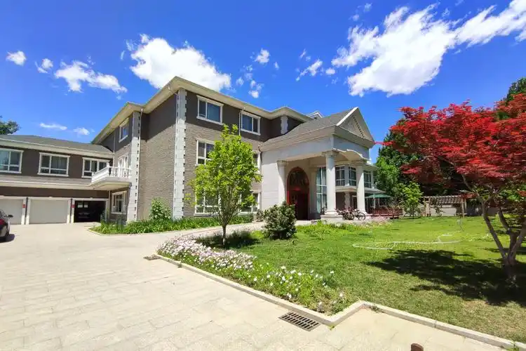 94㎡昌平别墅区· 碧水庄园· 独栋别墅满五地暖带泳池带车库7799万g