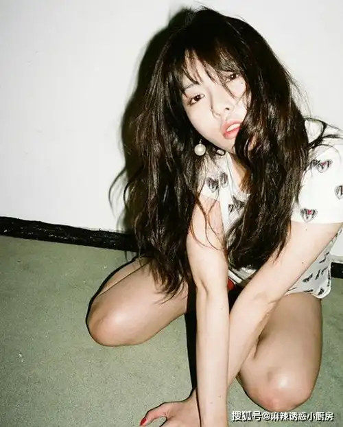 大家熟悉泫雅的人都知道泫雅的身材和颜值保养的非常好,泫雅身高有164