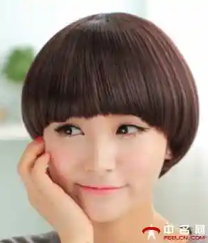 学生蘑菇头短发发型女复古俏皮又可爱