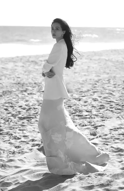 新闻240914刘诗诗可爱照片引发粉丝热议