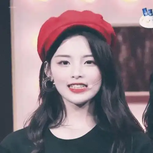 火箭少女101杨超越 自调自截 宋雨琦 idol头像 明星