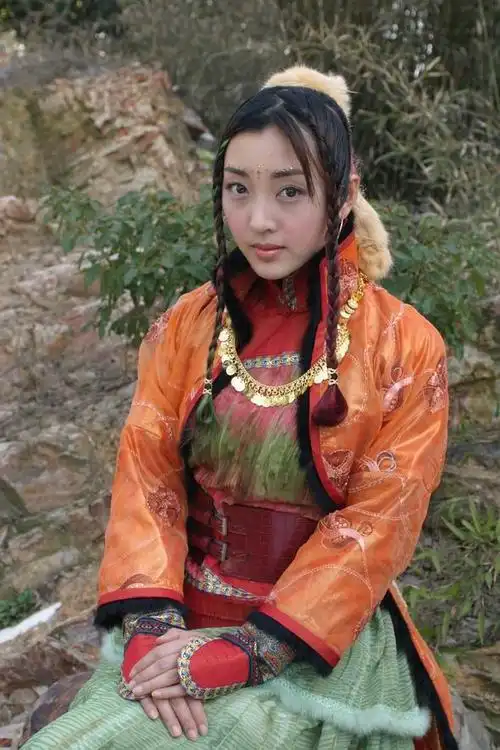 资料图片:《雪域迷城》角色--蝶儿(姜鸿饰)