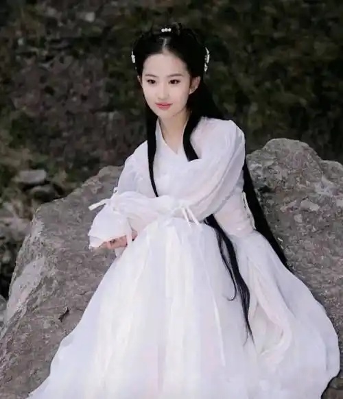 盘点国内女明星的古装白衣造型—一袭白裙 清丽脱俗 倾国倾城_整理_篇