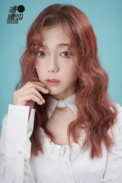 硬糖少女303怼脸照来看看你硬糖少女303今. 来自圈扒酱 - 微博