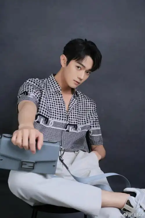 fendi品牌形象大使许凯##fendifaster##fendifw22##fendiroma