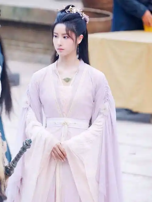 仙剑奇侠传四杀青毛晓慧饰演百变柳梦璃