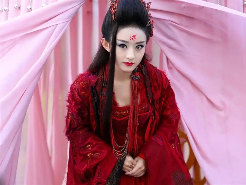 花千骨妖神剧照壁纸_化身妖神的赵丽颖