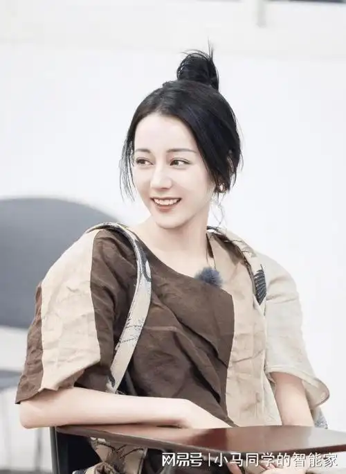 迪丽热巴原来不姓迪9字全名含意曝光网赞人如其名