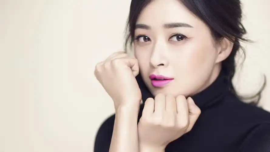 蒋欣 演员 气质美女 明星 明星风尚壁纸