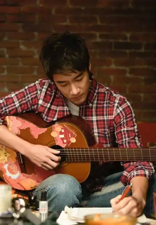 阮经天张钧甯隐婚?王一博被内娱孤立?龚俊捧不红?李庚希私下是太妹?