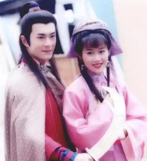 被誉为古装皇后的梁小冰,鼻子塌嘴巴大,她的颜值是否被夸大了?