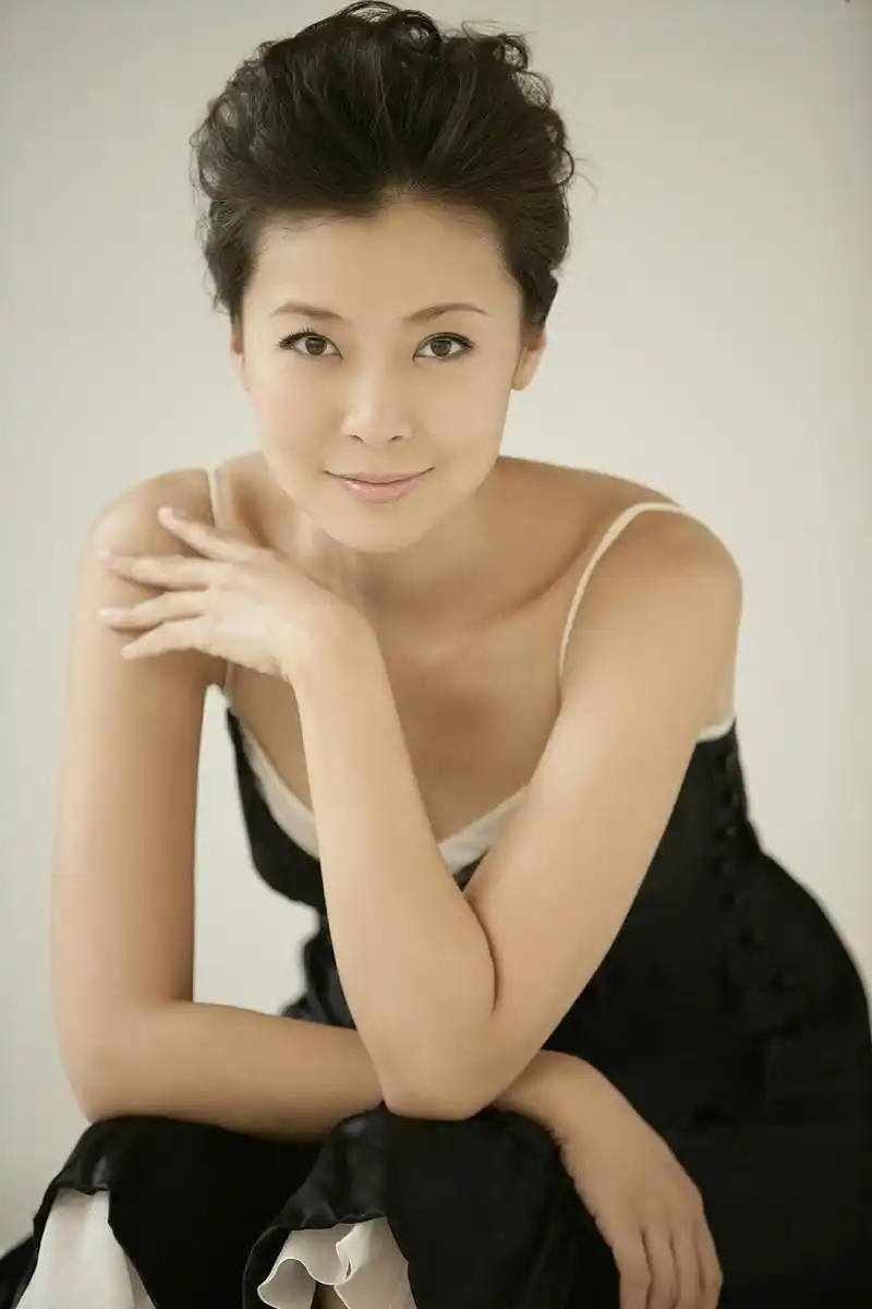 柯蓝怼了一句,主持人哑口无言.