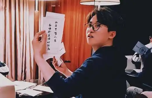 奔跑吧导演姚译添详细资料简介及图片介绍