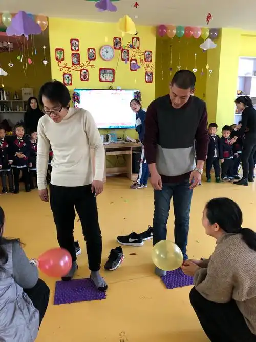 惩罚游戏:指压板踩气球