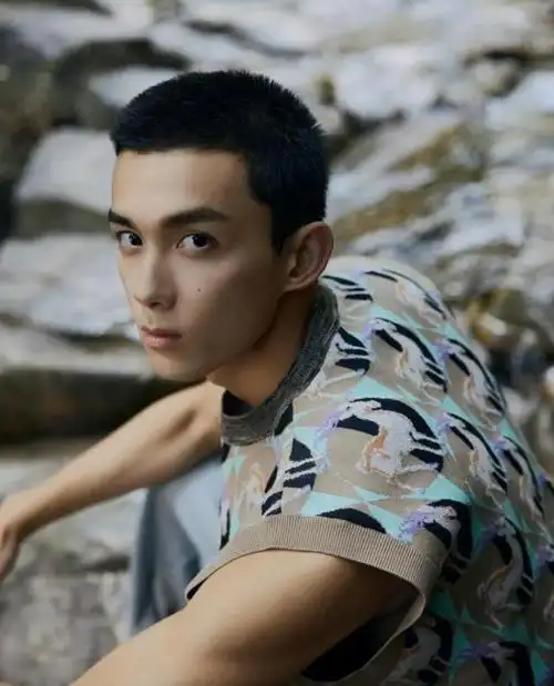 明星小时候vs长大后,有人变化堪比整容,有人却像毁容|童星|吴磊|演员