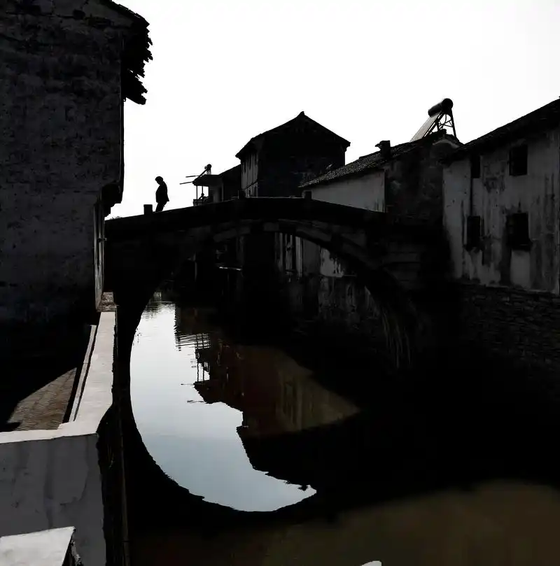 归径桥.此桥于宜兴市新街街道归径老街,始建于东汉建安年间,初 - 抖音