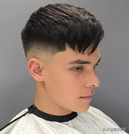 今夏10款最帅气的男生发型5种风格让你清爽又时尚
