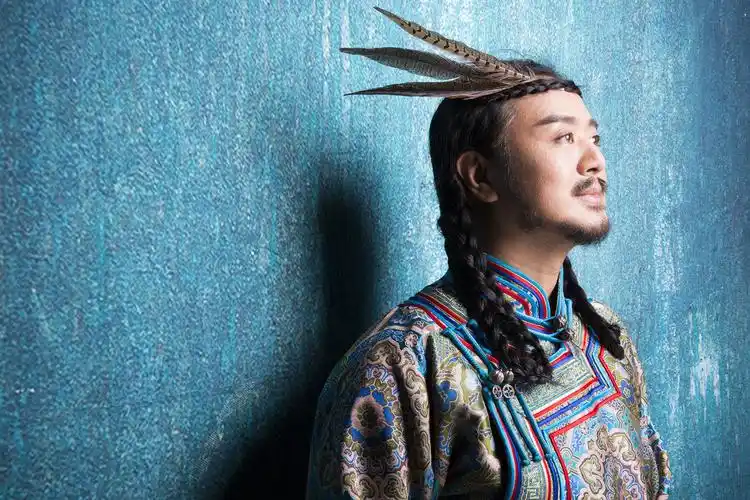 吴陌川暌违六年回归新专辑苍狼草原蒙古人来袭