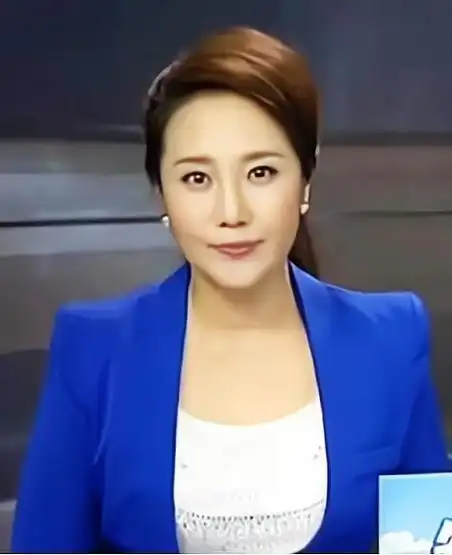 同时也是获广东观众好评最多的女主持人之一,甚至没有之一,自从进入