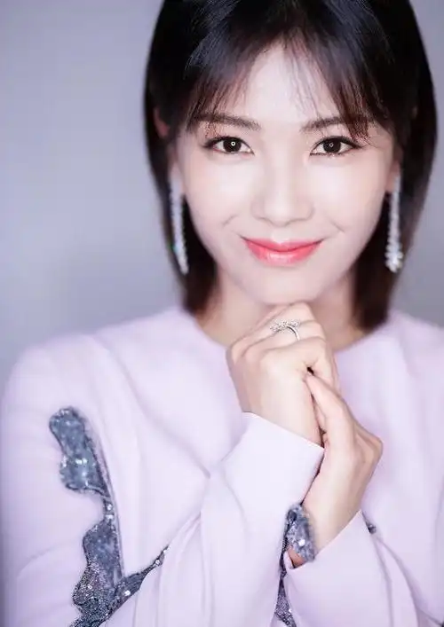 事实证明,"国民女神"刘涛,已经走上另外一条"不归路"