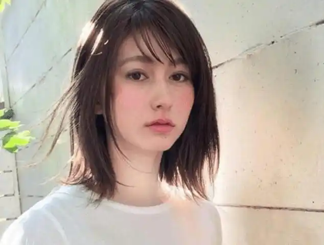 2020年女生最流行的发型2020发型女流流行短发假发女脸发帅气头套圆脸