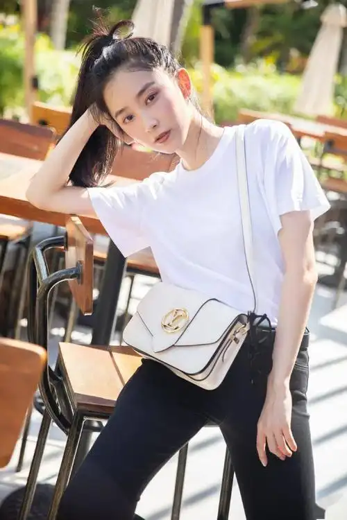 明星穿搭红榜和女明星学习如何打造夏日出街造型