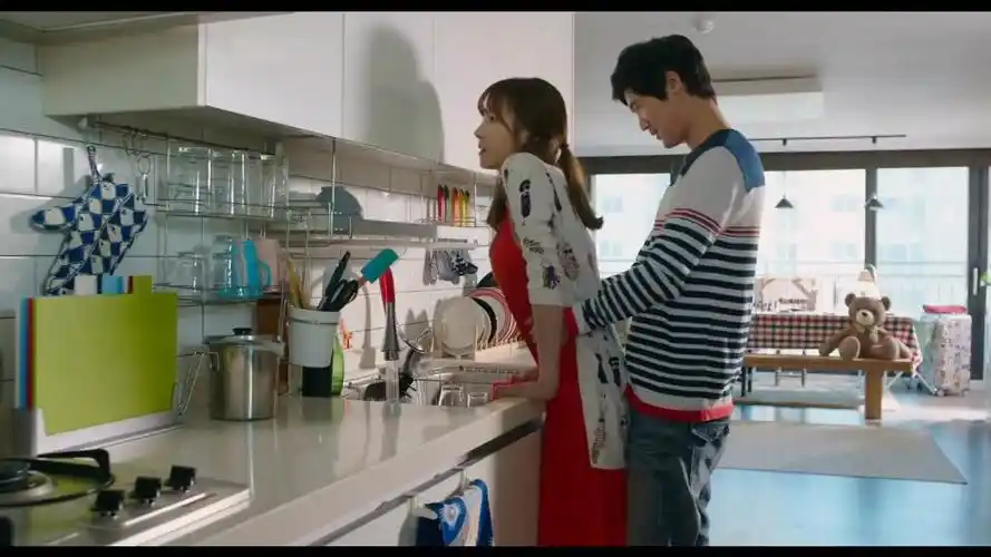 年轻母亲:我年纪如何 : (2015)