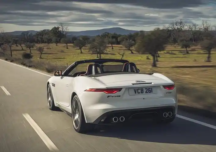 捷豹真正的跑车级小猎豹,2021款 jaguar f-type convertible!