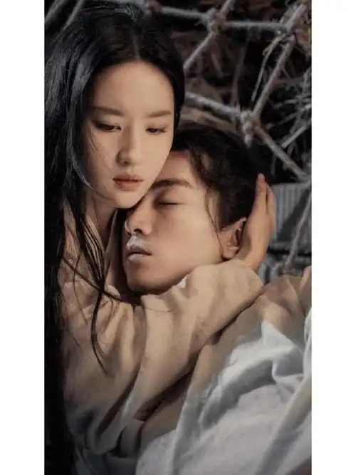 刘亦菲和陈晓这张好像姑姑和过儿,可惜没有合作神雕侠侣