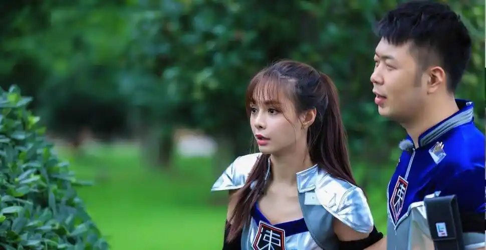 以至于网友称沈梦辰是讨厌娶女人的人,还在微博上炮轰杜海涛问他什么