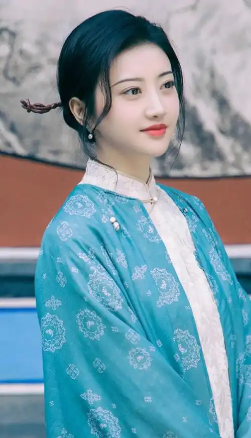 不知大家有没有司藤(景甜)的高清旗袍图片,可否分享下? - 知乎