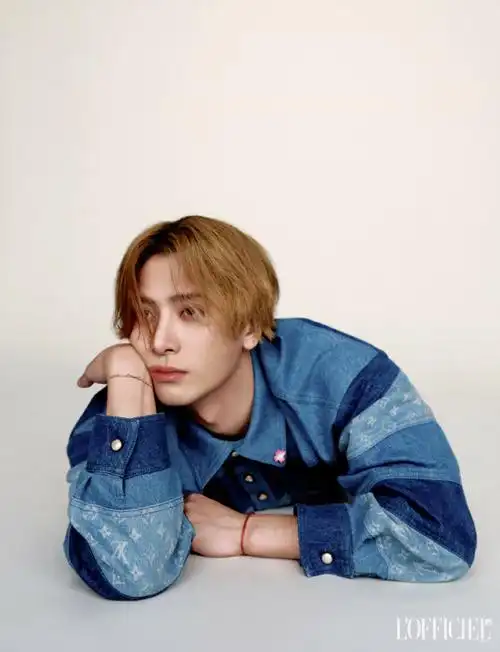 王嘉尔#登上美法《lofficiel》杂志5月号封面及写真美图大赏!