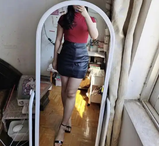 这套已经是她们家上上期出的了  当时感觉这种上衣版型我这种上半身胖