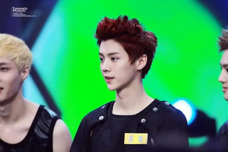 求快乐大本营15周年和今年exo两期鹿晗的高清图